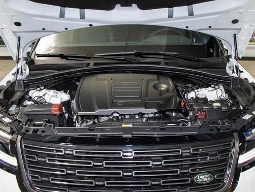 2026 Land Rover Range Rover Velar Dynamic SE