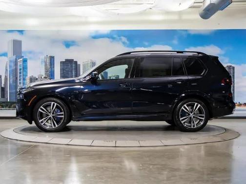 2026 BMW X7 M60i
