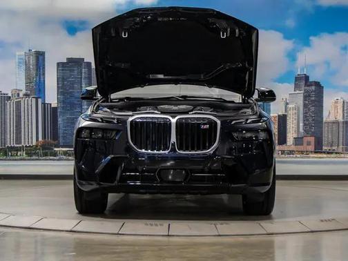 2026 BMW X7 M60i