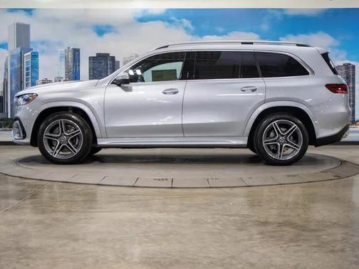 2025 Mercedes-Benz GLS 450 4MATIC