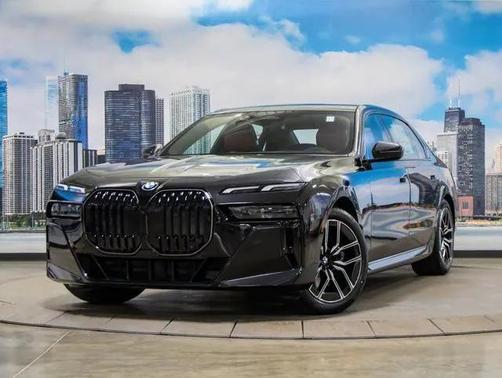 2025 BMW 740 xDrive