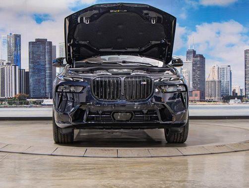 2026 BMW X7 M60i