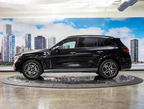 2026 Mercedes-Benz GLC 300 4MATIC