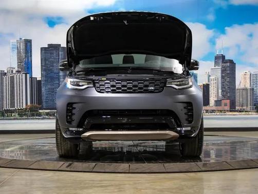 2026 Land Rover Discovery Tempest Edition