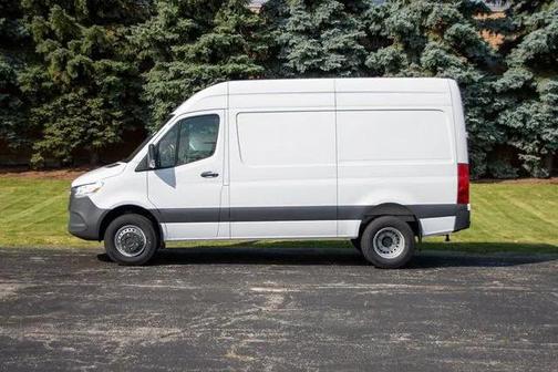 2023 Mercedes-Benz Sprinter 4500 Standard Roof 4-Cyl Diesel HO