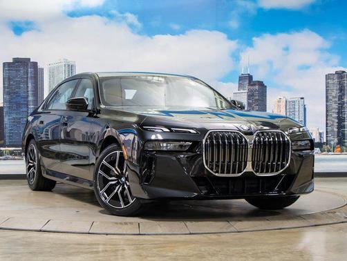 2025 BMW 740 i xDrive