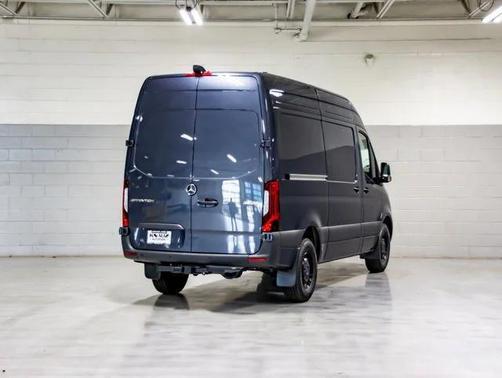 2025 Mercedes-Benz Sprinter 2500 Cargo 144 WB