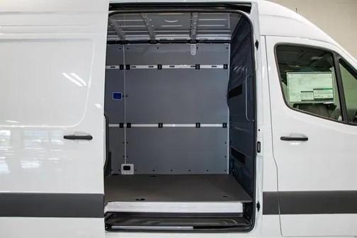 2024 Mercedes-Benz Sprinter 2500 144 WB High Roof