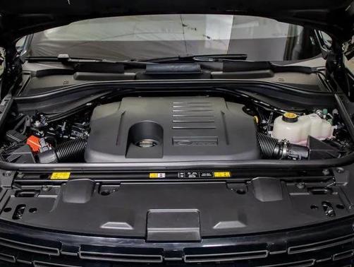 2026 Land Rover Range Rover SE