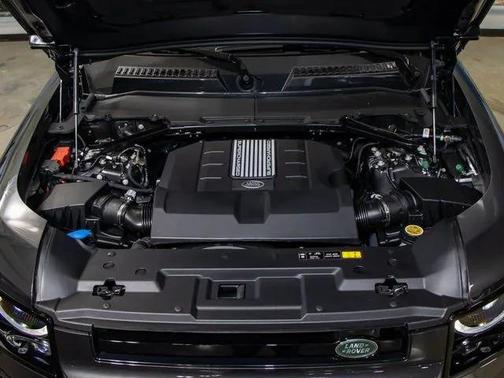 2025 Land Rover Defender 110 P500 X-Dynamic SE