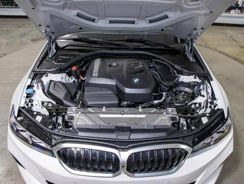 2026 BMW 330 xDrive NA