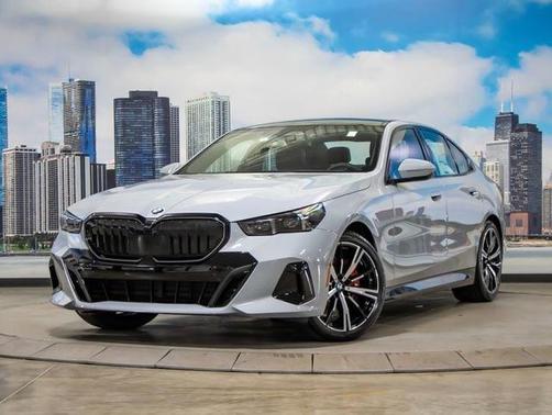 Brooklyn Grey Metallic 2027 BMW 530 i xDrive