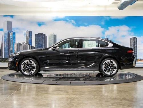 Black Sapphire Metallic 2027 BMW 530 xDrive