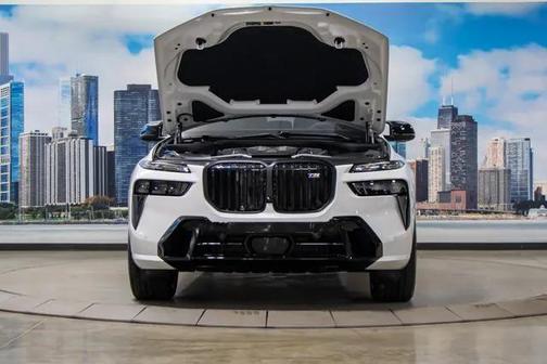 2026 BMW X7 M60i