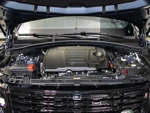 2026 Land Rover Range Rover Velar P250 SE R-Dynamic