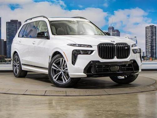 2025 BMW X7 M60i
