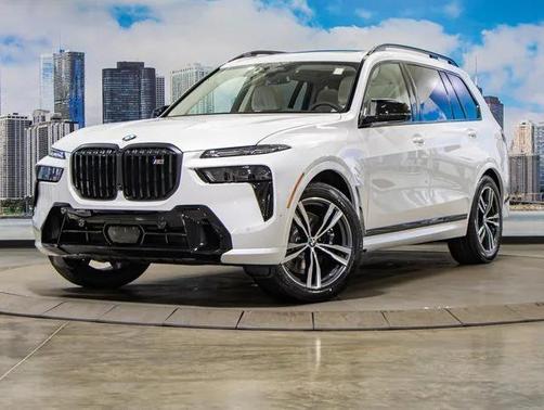2025 BMW X7 M60i