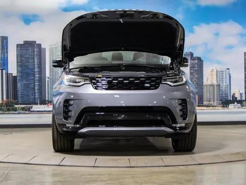 2025 Land Rover Discovery P300 Dynamic SE