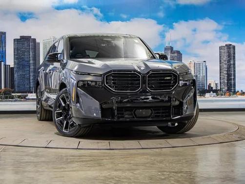2025 BMW XM Base