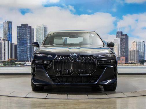 2025 BMW 760 xDrive