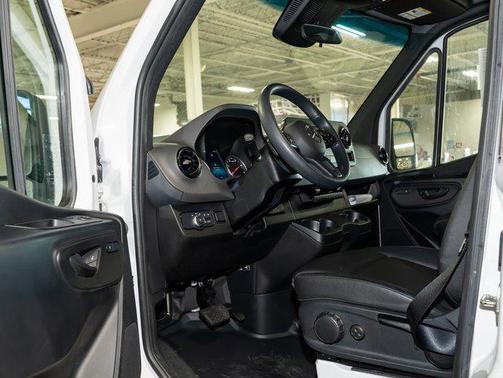 2023 Mercedes-Benz Sprinter 2500 High Roof