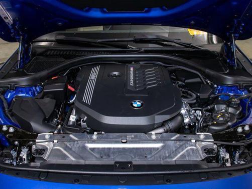 2025 BMW M240 i xDrive