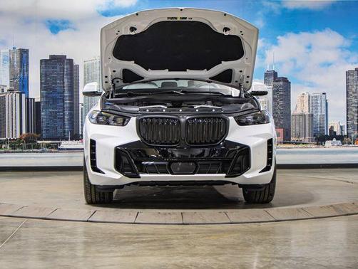 White Metallic 2026 BMW X5 xDrive40i