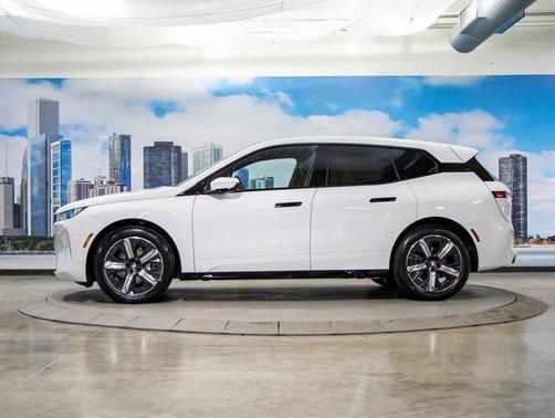 2026 BMW iX xDrive45