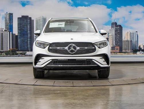 2026 Mercedes-Benz GLC 300 4MATIC