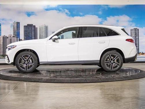 2026 Mercedes-Benz GLC 300 4MATIC