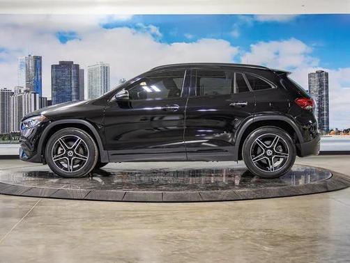 2021 Mercedes-Benz GLA 250 Base 4MATIC