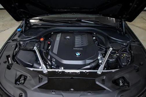 2025 BMW 840 i xDrive