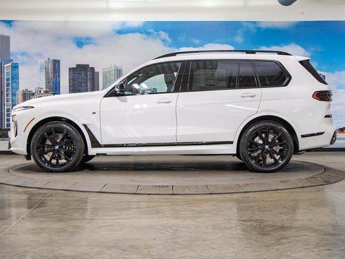 2026 BMW X7 M60i