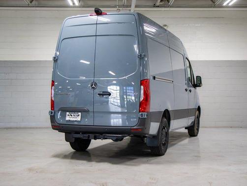 2025 Mercedes-Benz Sprinter 2500 Cargo 144 WB