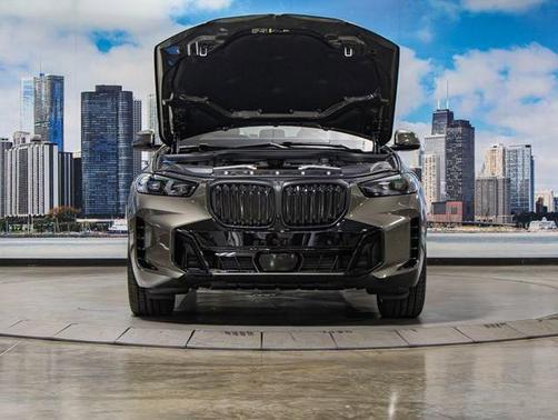 Manhattan Green 2026 BMW X5 PHEV xDrive50e