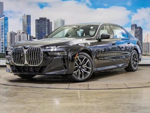 2025 BMW 750e i xDrive