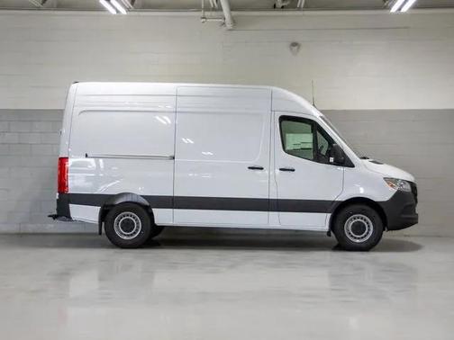 2025 Mercedes-Benz Sprinter 2500 High Roof