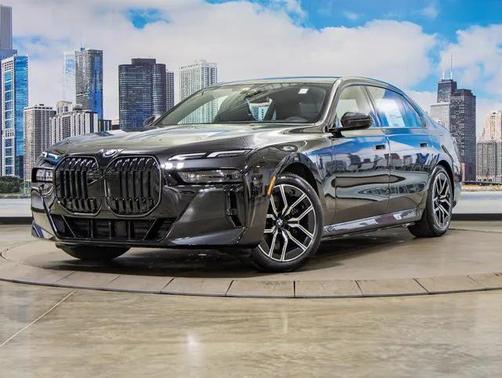 2025 BMW 750e i xDrive