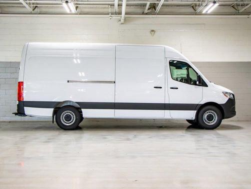 Arctic White 2025 Mercedes-Benz Sprinter 2500 High Roof