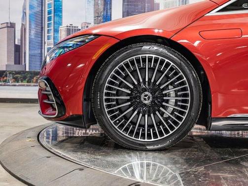 MANUFAKTUR Cardinal Red Metallic 2023 Mercedes-Benz EQS 450 4MATIC