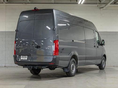 Selenite Grey Metallic 2026 Mercedes-Benz Sprinter 2500 Cargo 170 WB