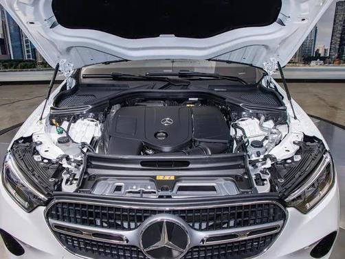 2026 Mercedes-Benz GLC 350e Base