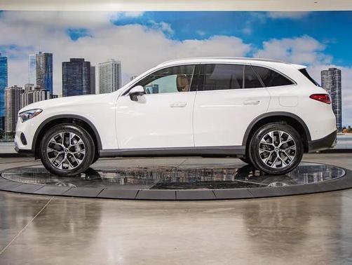 2026 Mercedes-Benz GLC 350e Base