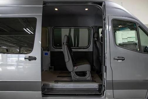2024 Mercedes-Benz Sprinter 2500 144 WB High Roof
