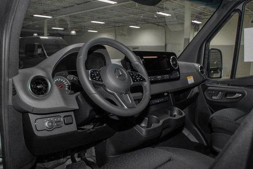 2024 Mercedes-Benz Sprinter 2500 144 WB High Roof