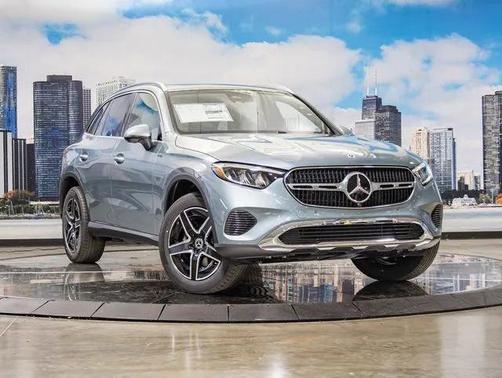 Verde Silver Metallic 2026 Mercedes-Benz GLC 300 4MATIC