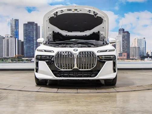 2025 BMW 760 xDrive