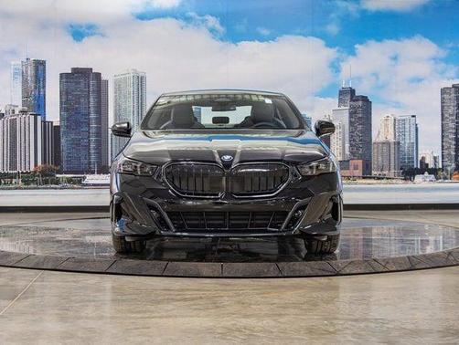 2026 BMW 550e xDrive