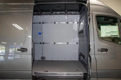 2024 Mercedes-Benz Sprinter 2500 170 WB High Roof
