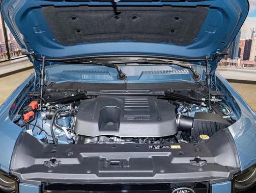 2026 Land Rover Defender X-Dynamic SE